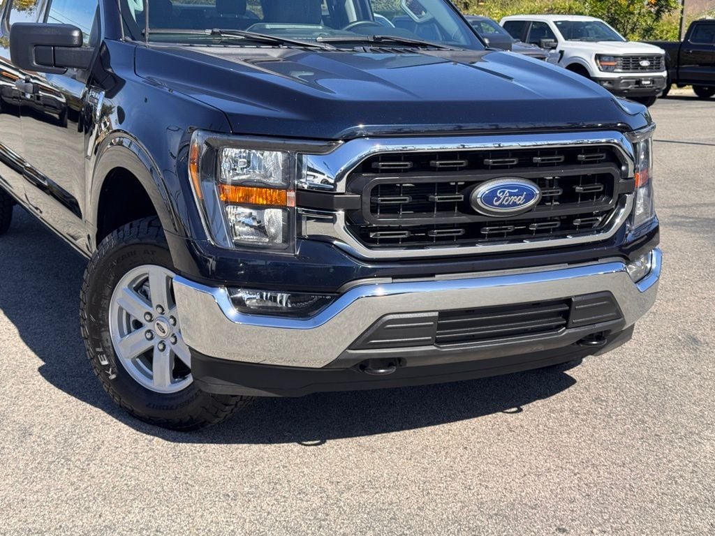 2023 Ford F-150 photo 2
