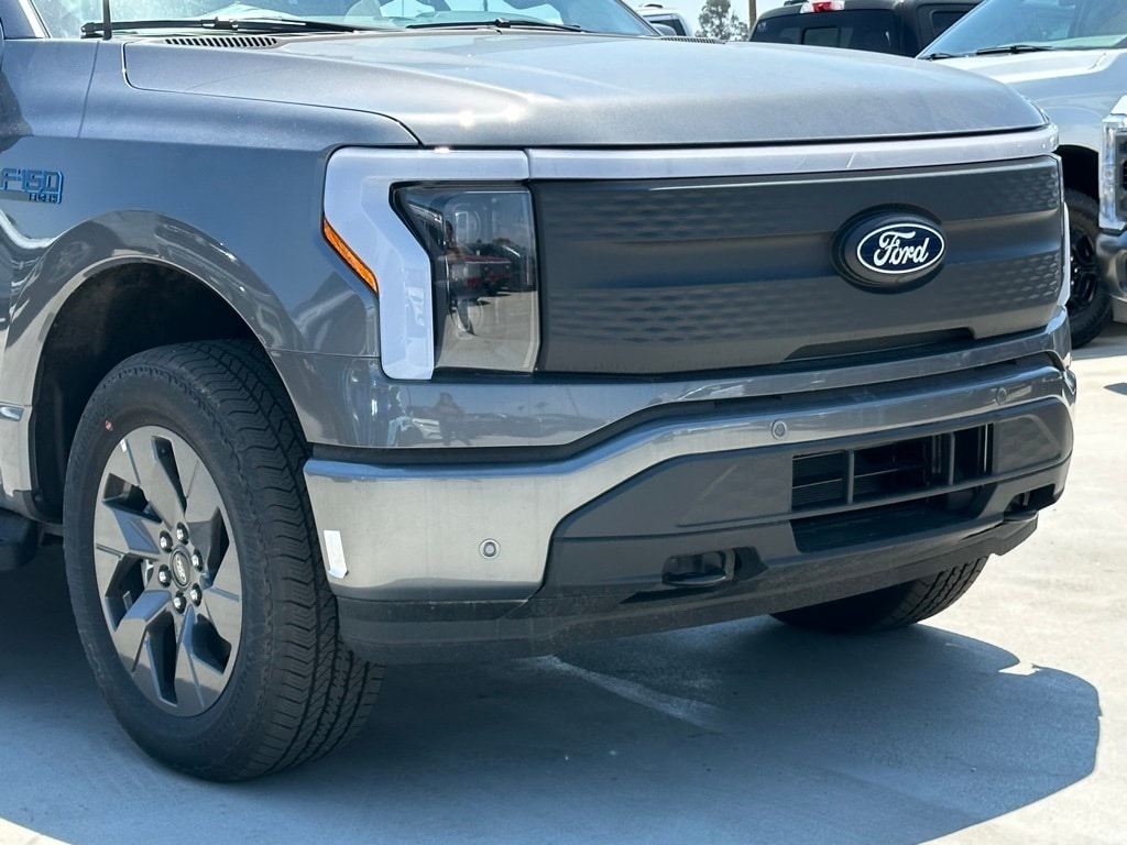 2024 Ford F-150 Lightning Flash