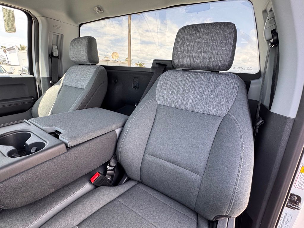 2025 Ford F-350 Super Duty XLT - Photo 18