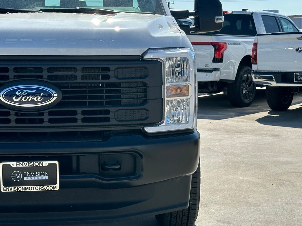 2024 Ford F-350 Super Duty XL