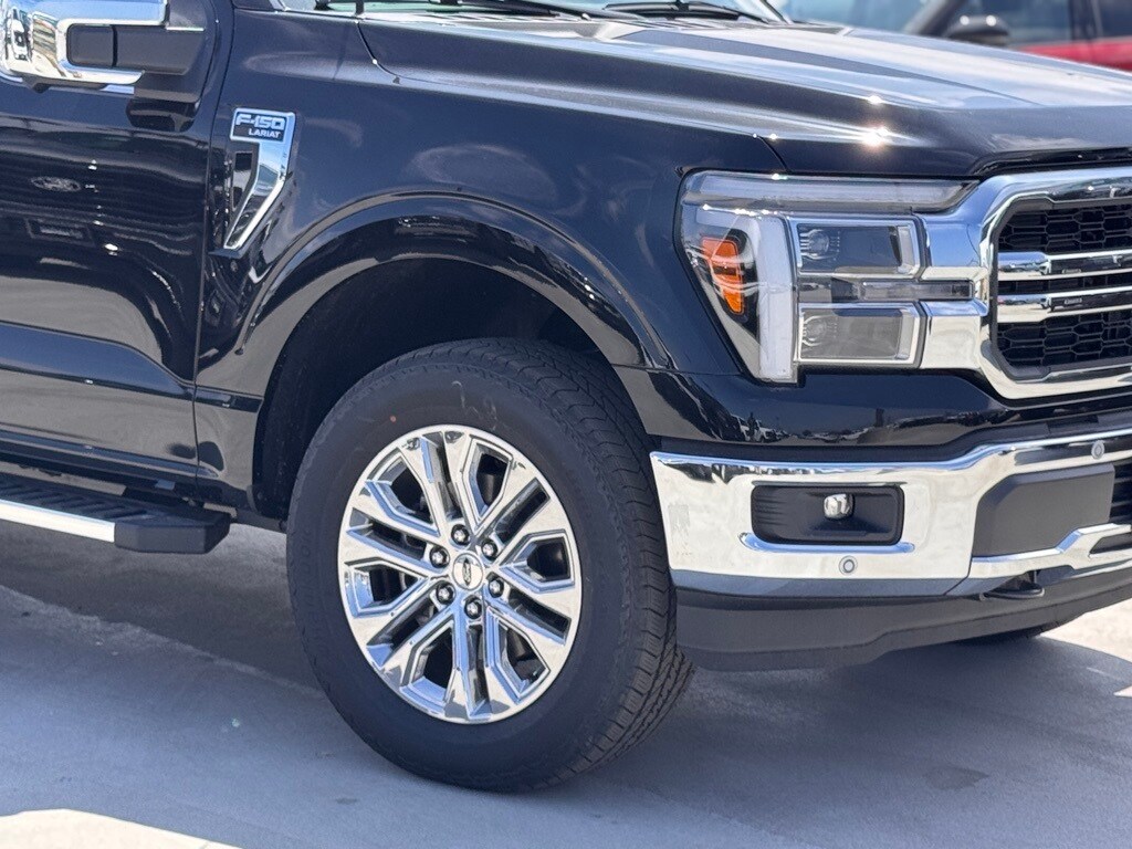 2025 Ford F-150 Lariat photo 4