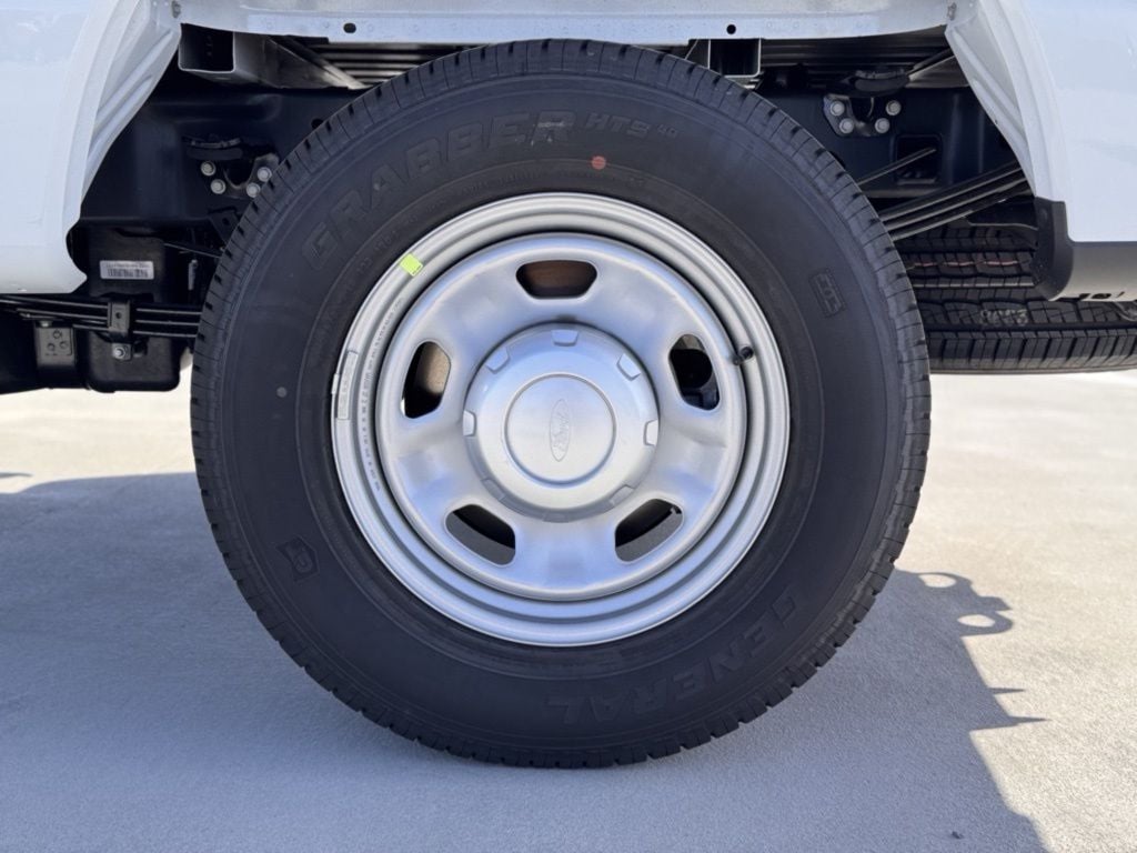 2025 Ford F-350 Super Duty XL - Photo 13