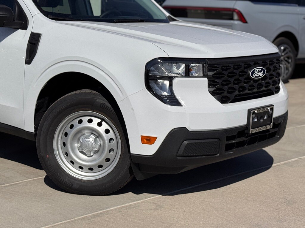 2025 Ford Maverick XL photo 3
