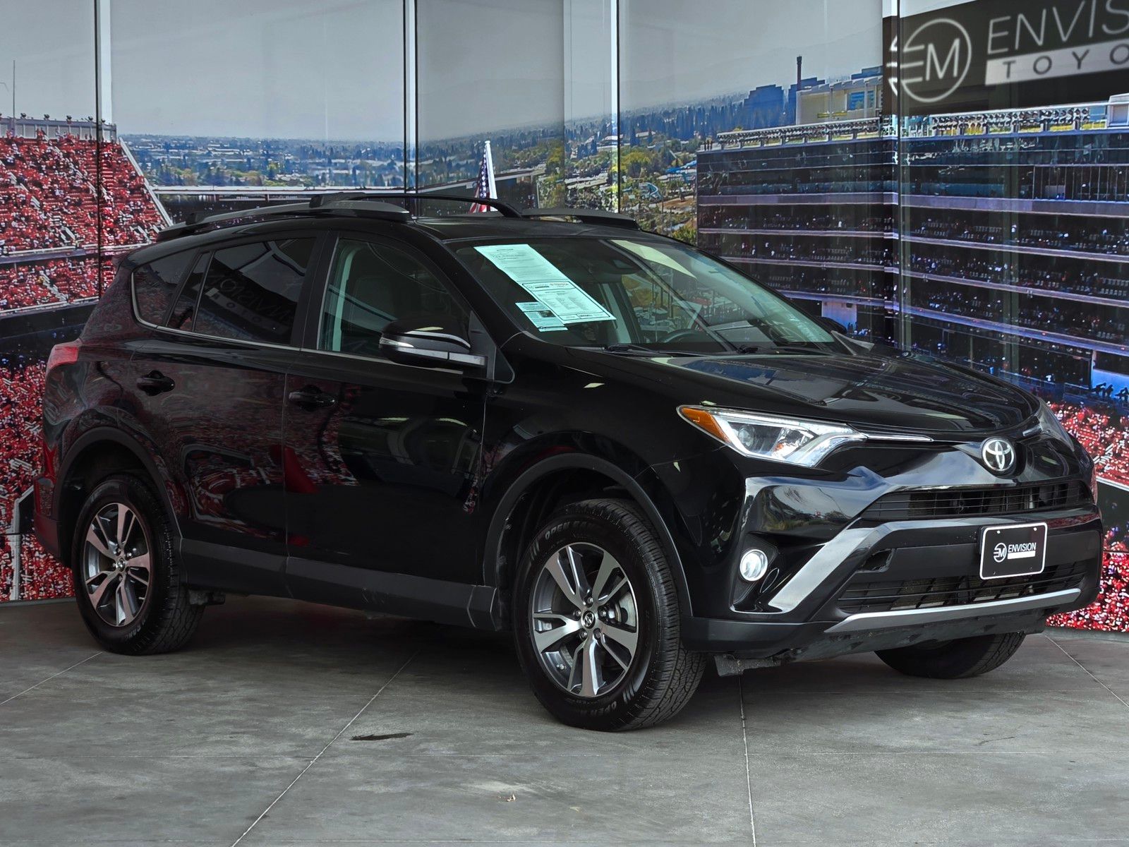 2018 Toyota RAV4 SUV 