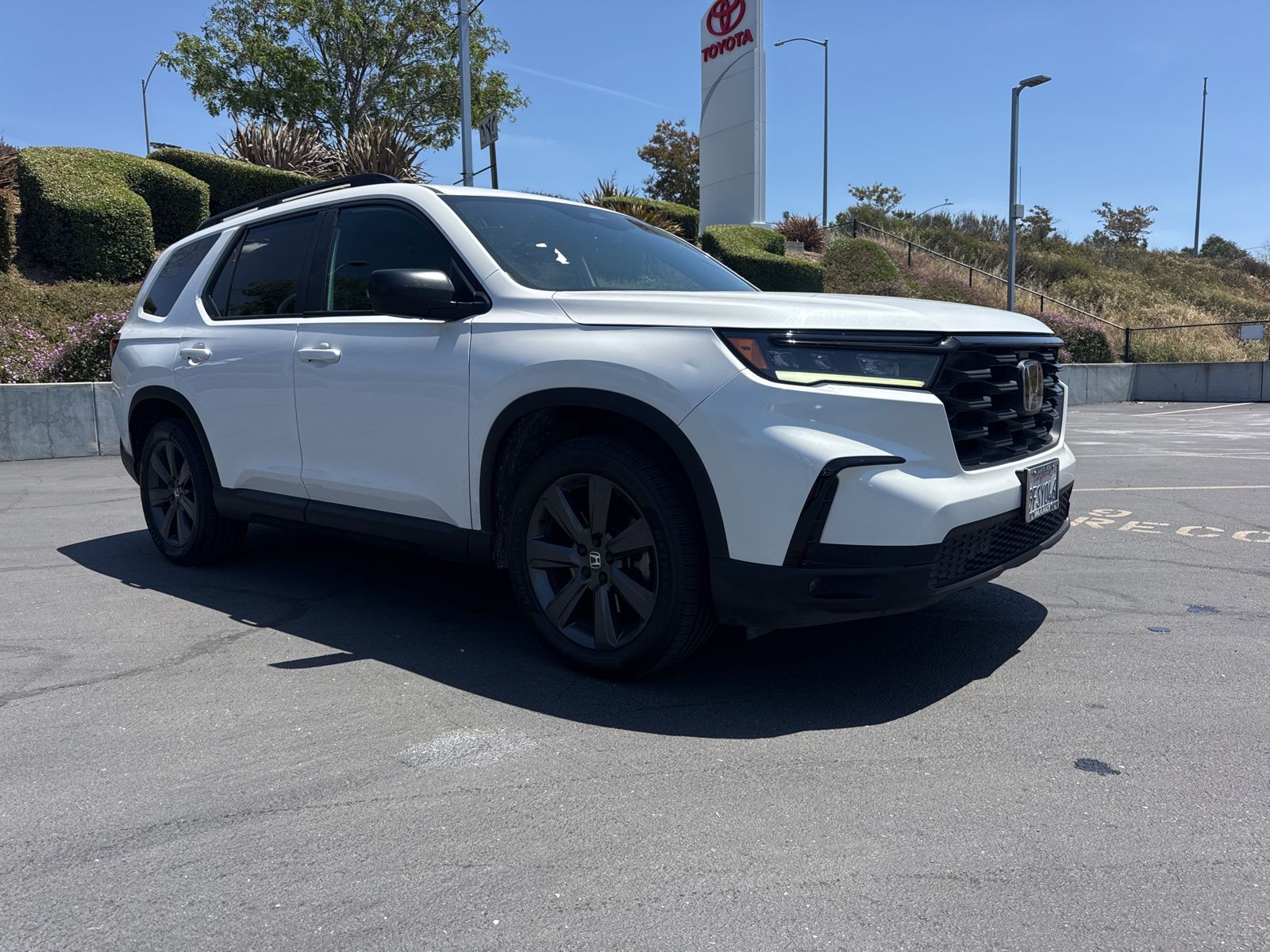2023 Honda Pilot Sport AWD's photo