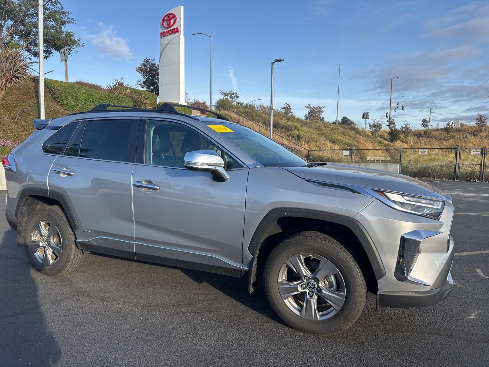 2024 Toyota RAV4 Hybrid LE AWD's photo