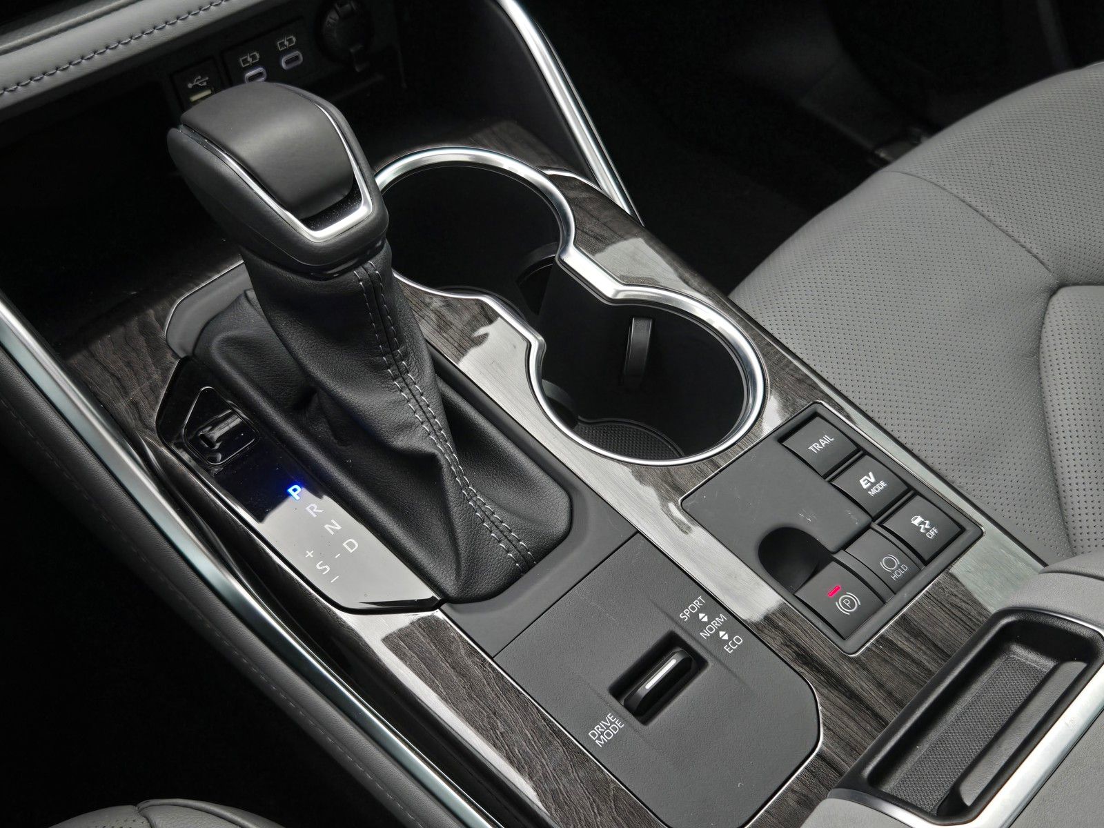 2026 Toyota Highlander Platinum - Photo 20