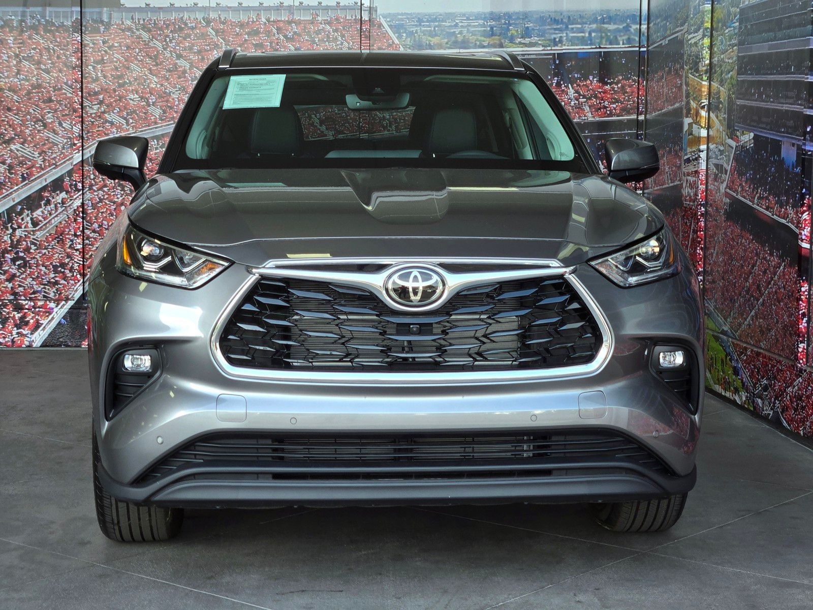 2026 Toyota Highlander Limited - Photo 3
