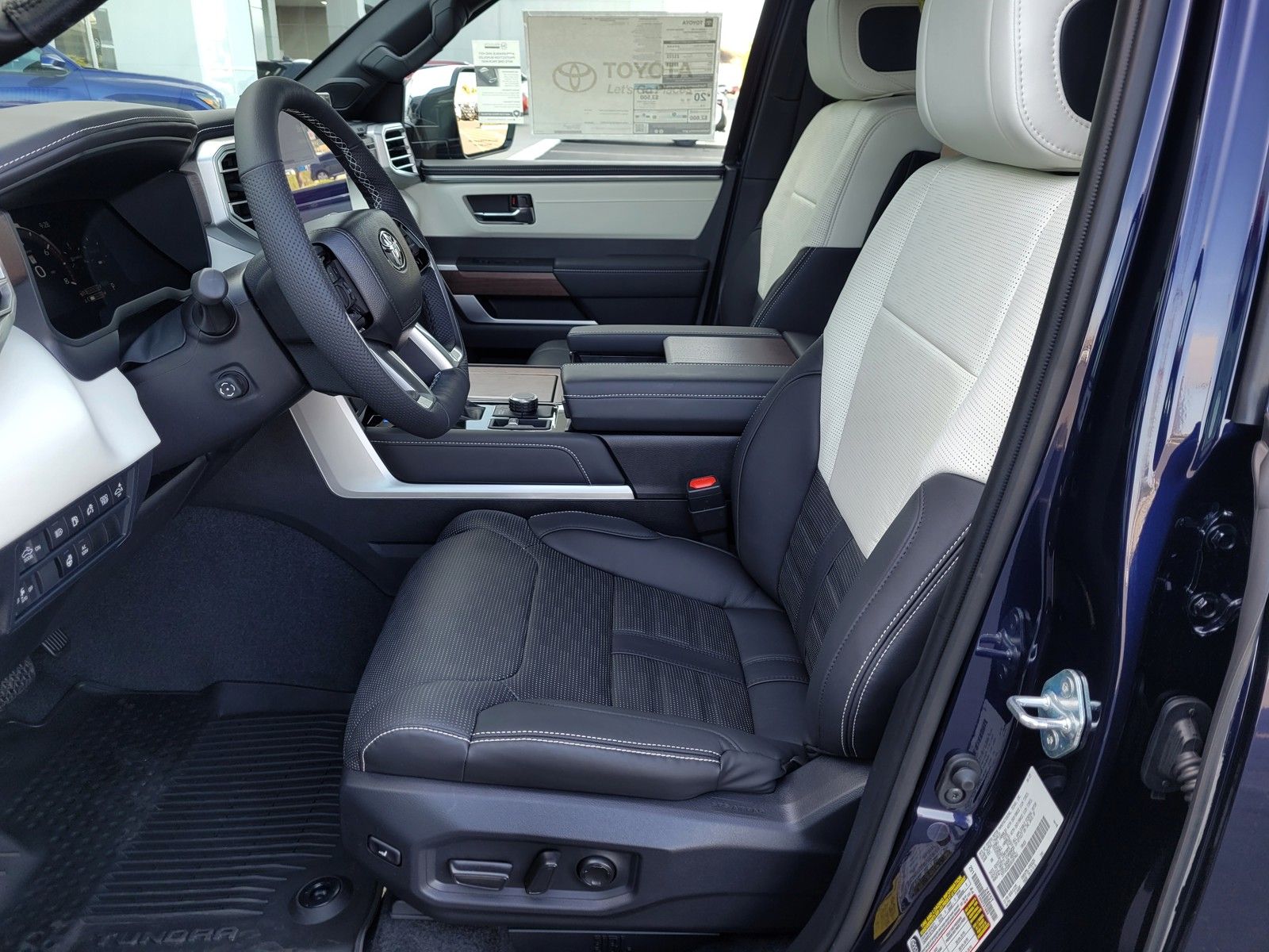 2025 Toyota Tundra Capstone - Photo 10