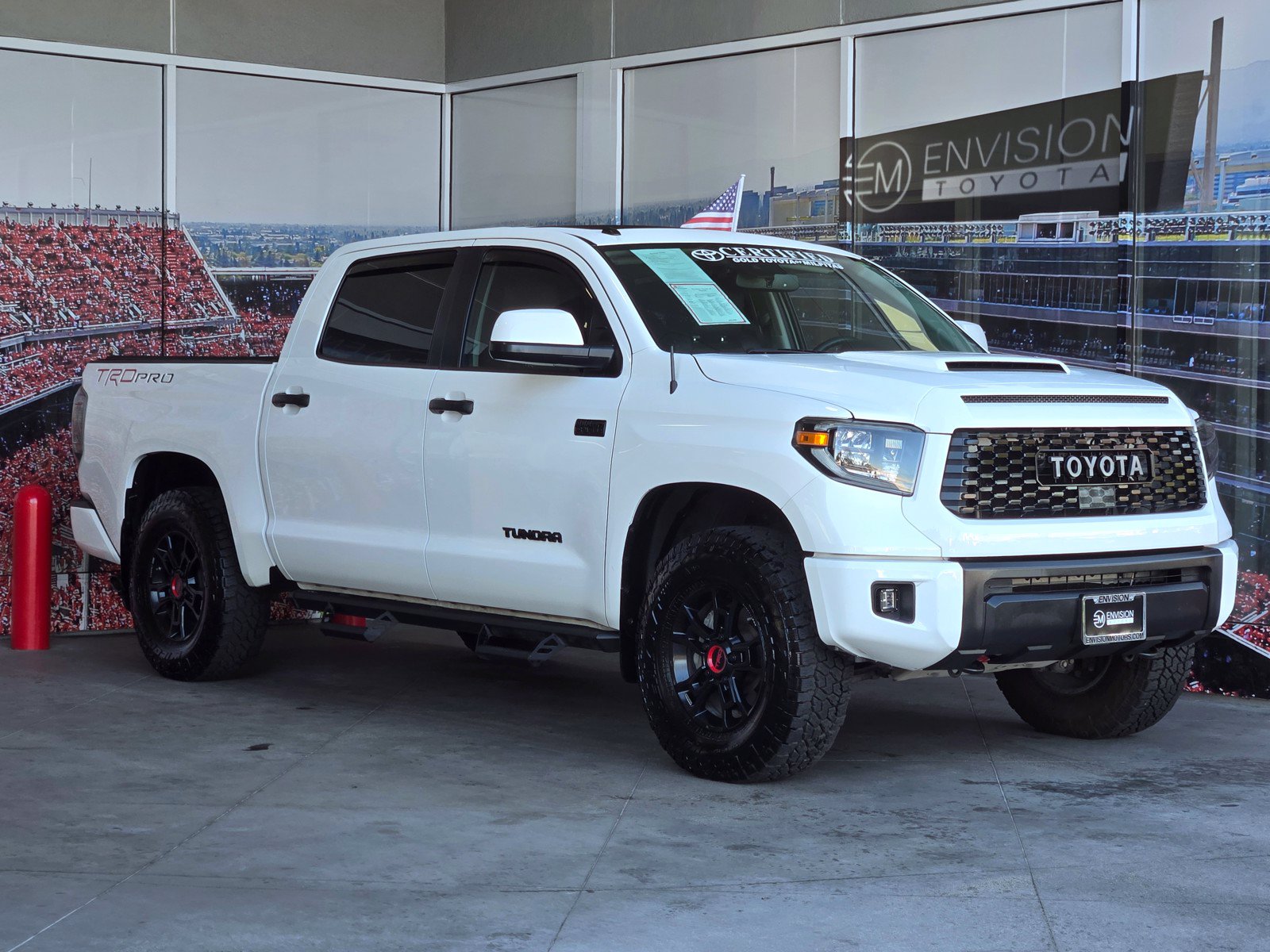 Super White 2019 Toyota Tundra Pickup Truck Four-Wheel Drive 6-Speed Automatic