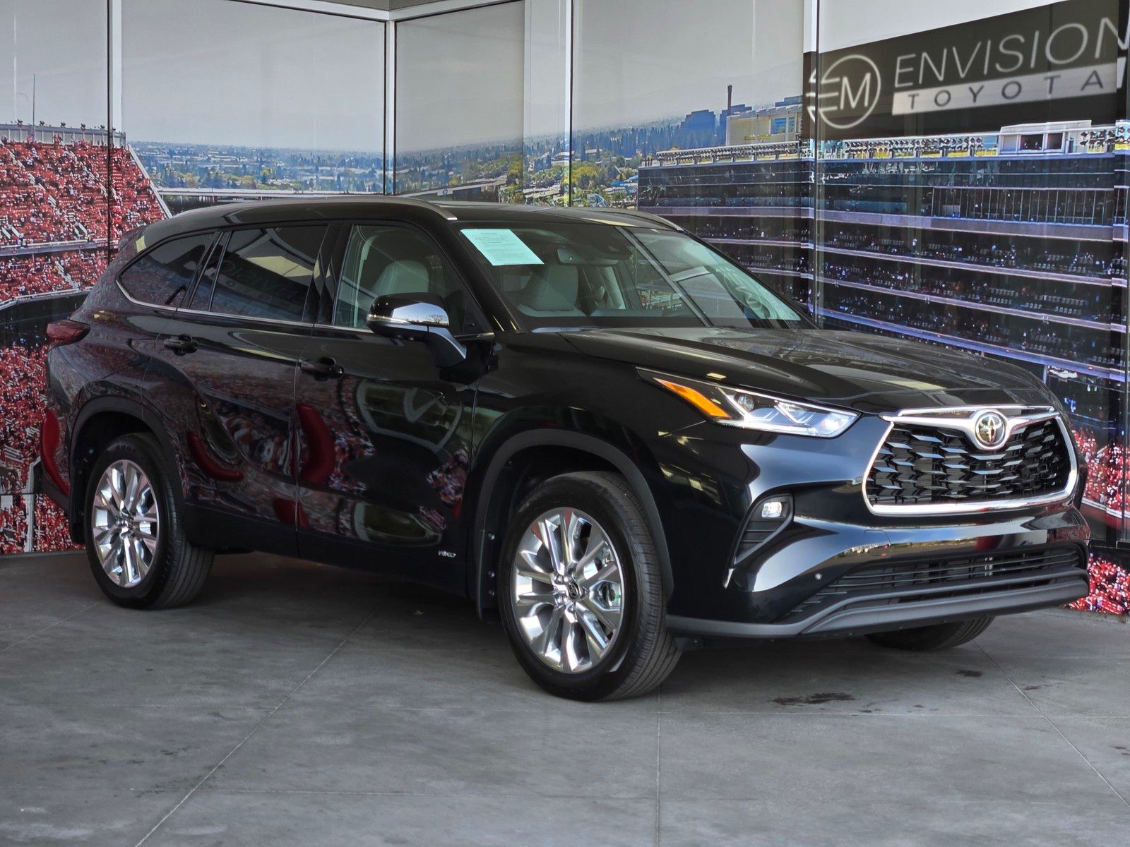 2026 Toyota Highlander Hybrid Limited AWD's photo