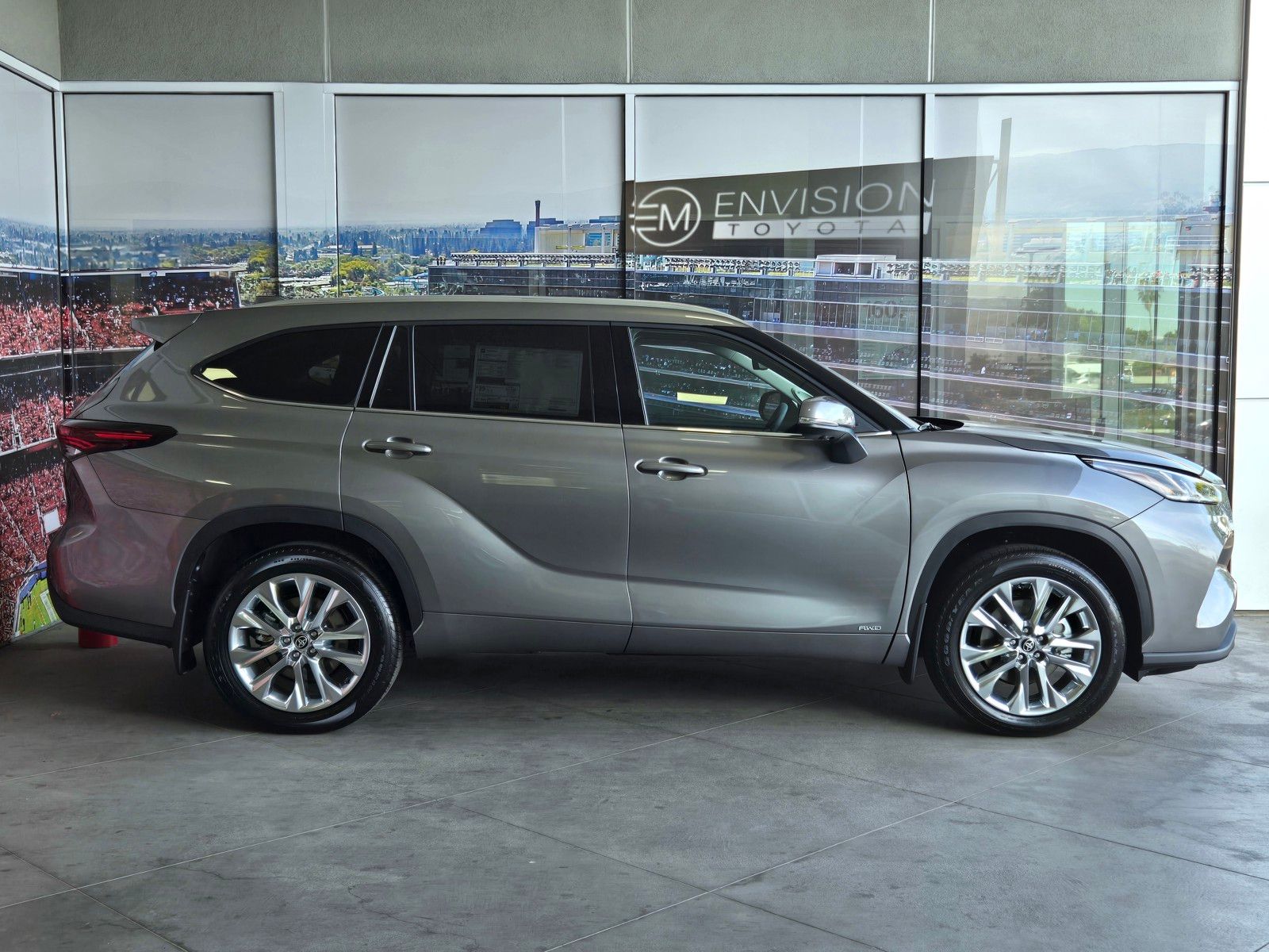 2026 Toyota Highlander Limited - Photo 4