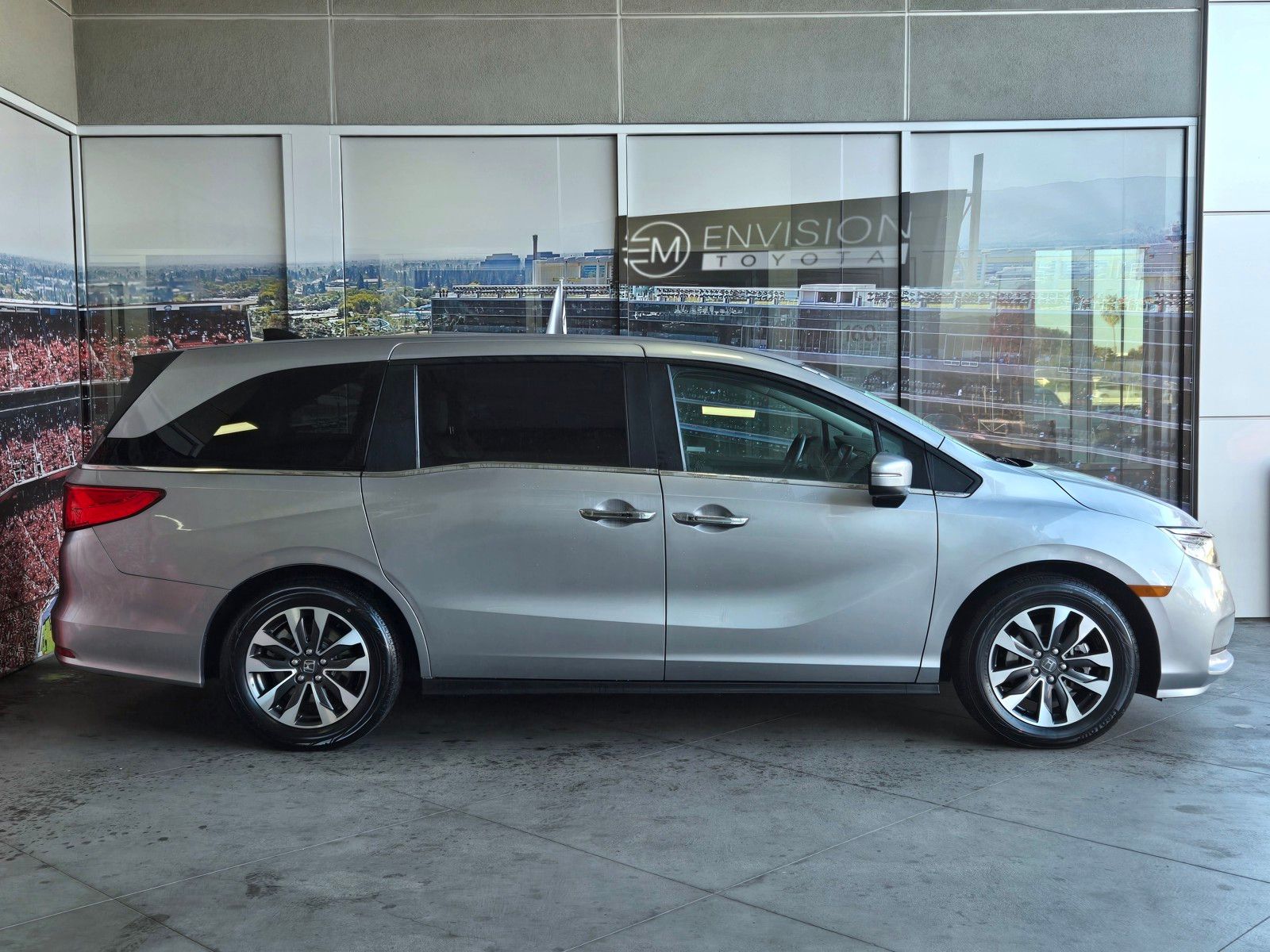 2024 Honda Odyssey EX-L - Photo 4