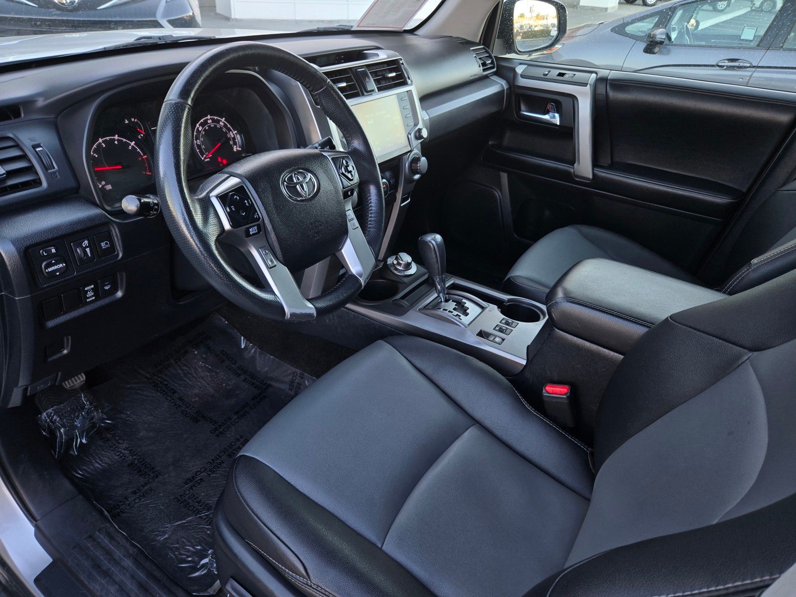 2022 Toyota 4Runner SR5 Premium - Photo 7