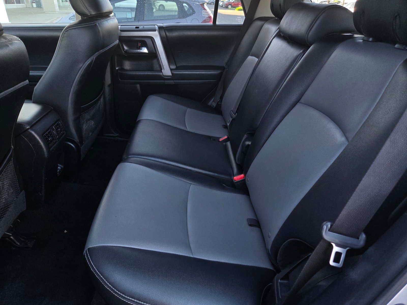 2022 Toyota 4Runner SR5 Premium - Photo 9