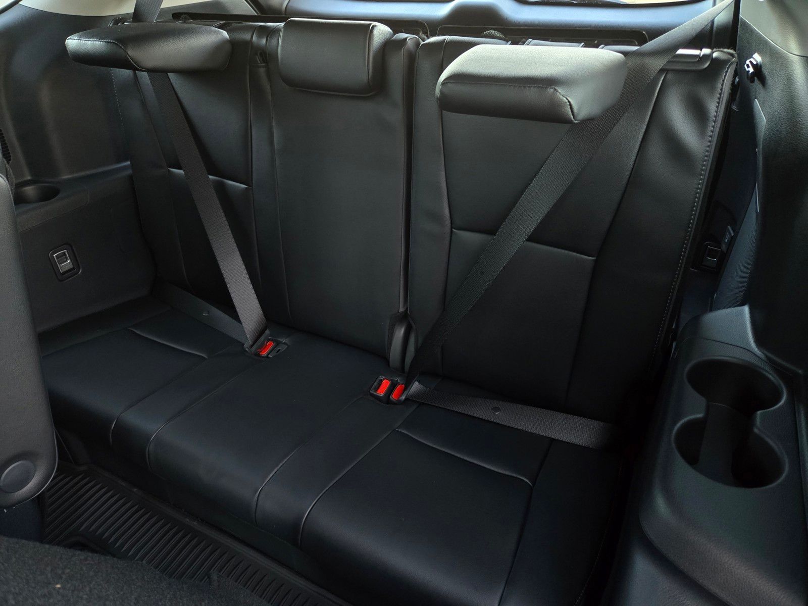 2026 Toyota Highlander Limited - Photo 12