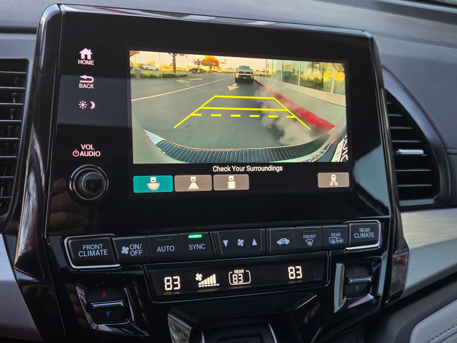 2024 Honda Odyssey EX-L - Photo 16
