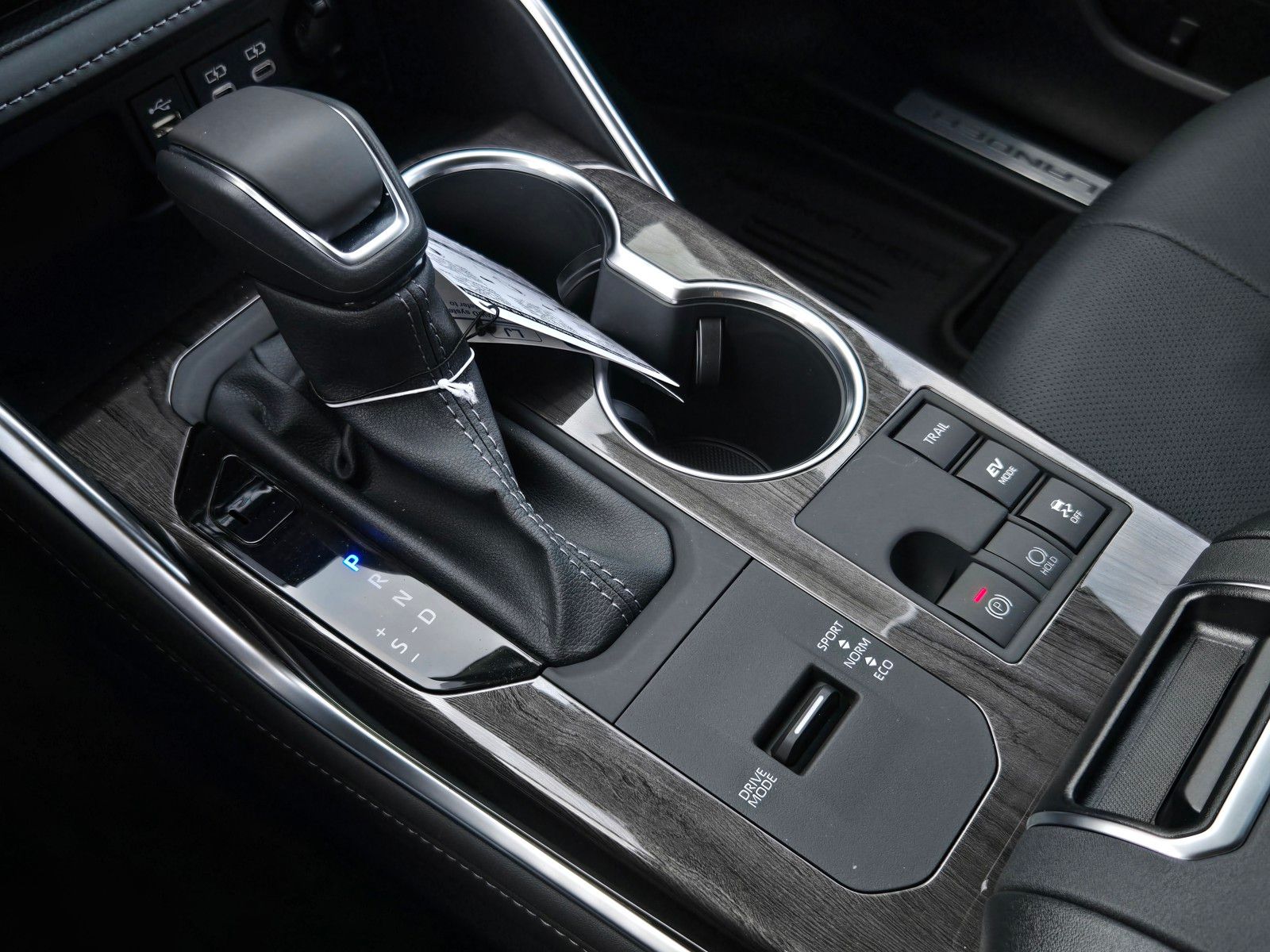 2026 Toyota Highlander Limited - Photo 20