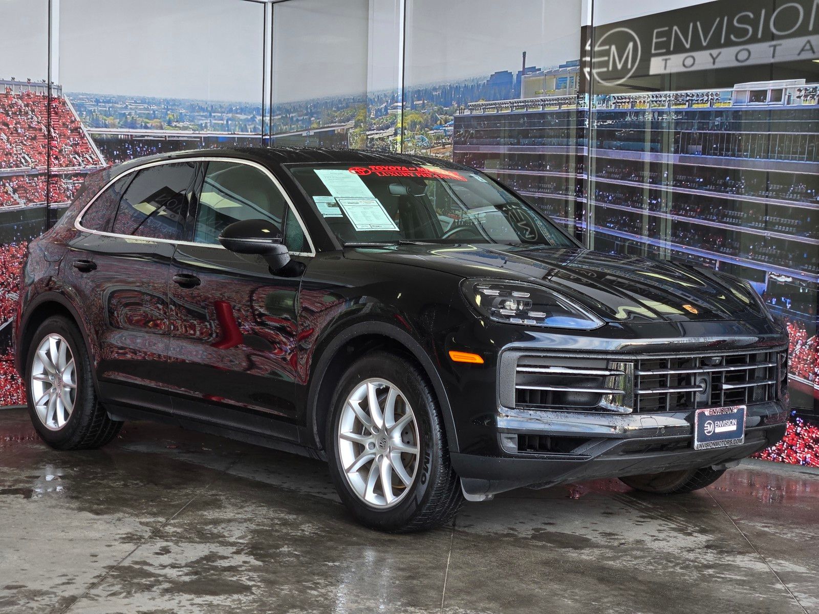 2024 Porsche Cayenne -'s photo
