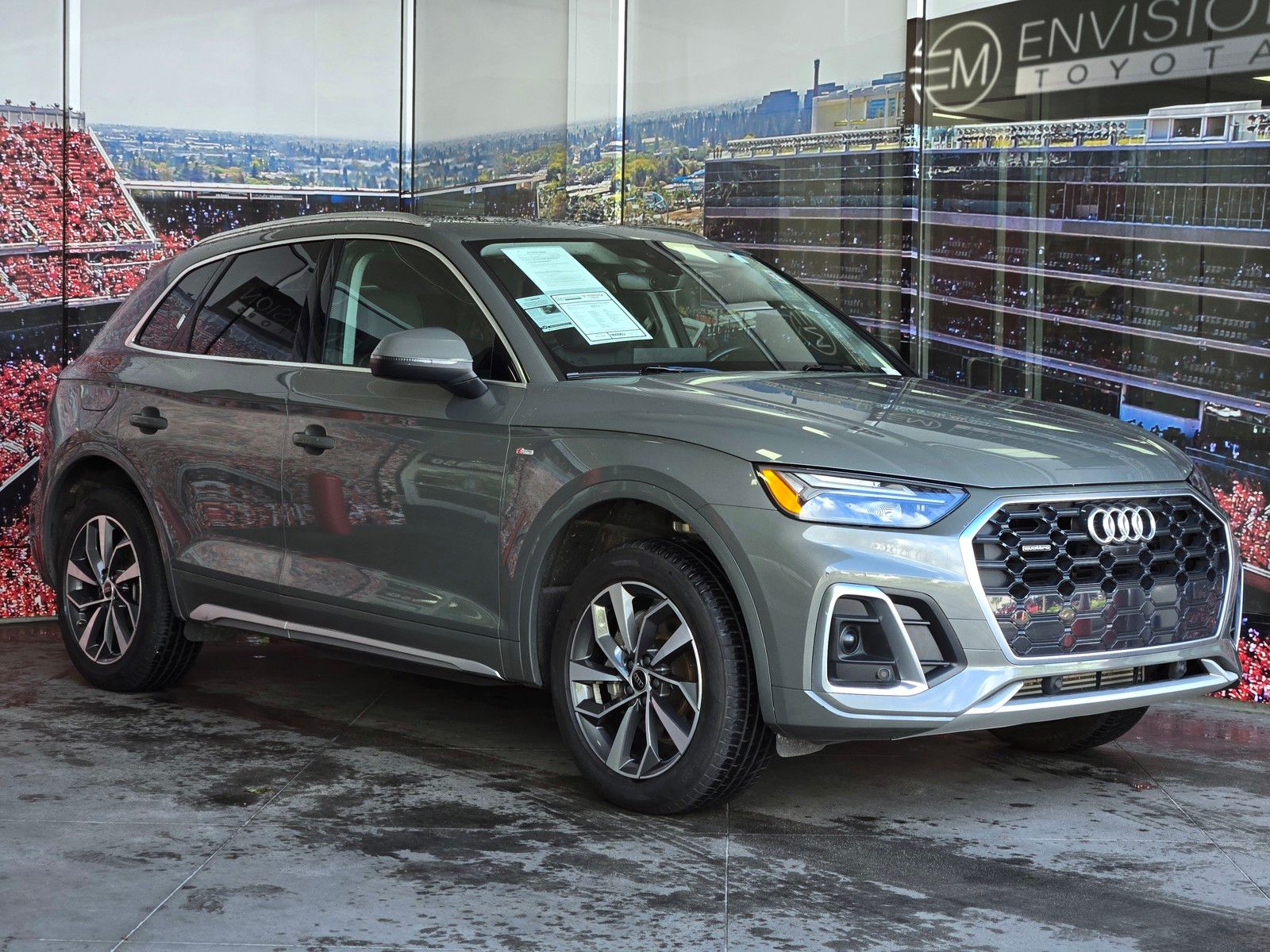 2024 Audi Q5 45 Premium Plus's photo