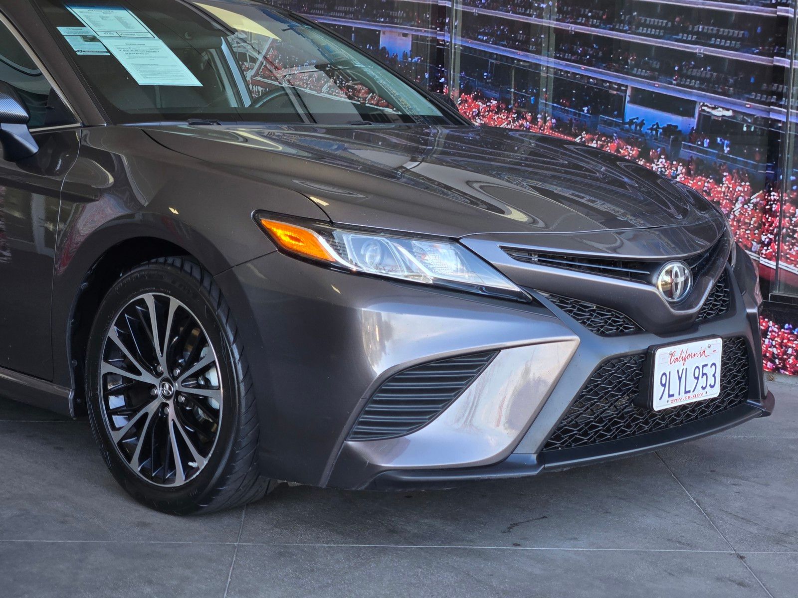 Used 2018 Toyota Camry SE with VIN 4T1B11HK1JU109977 for sale in Milpitas, CA