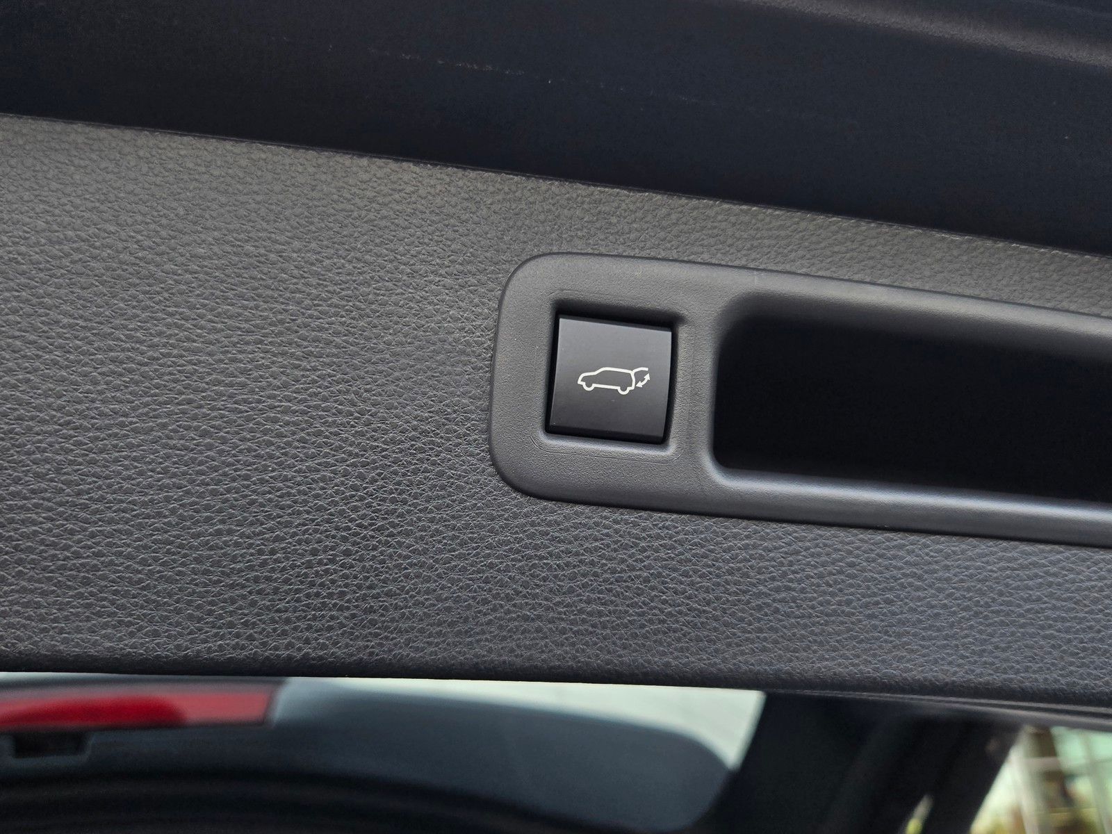 2026 Toyota Highlander Limited - Photo 26