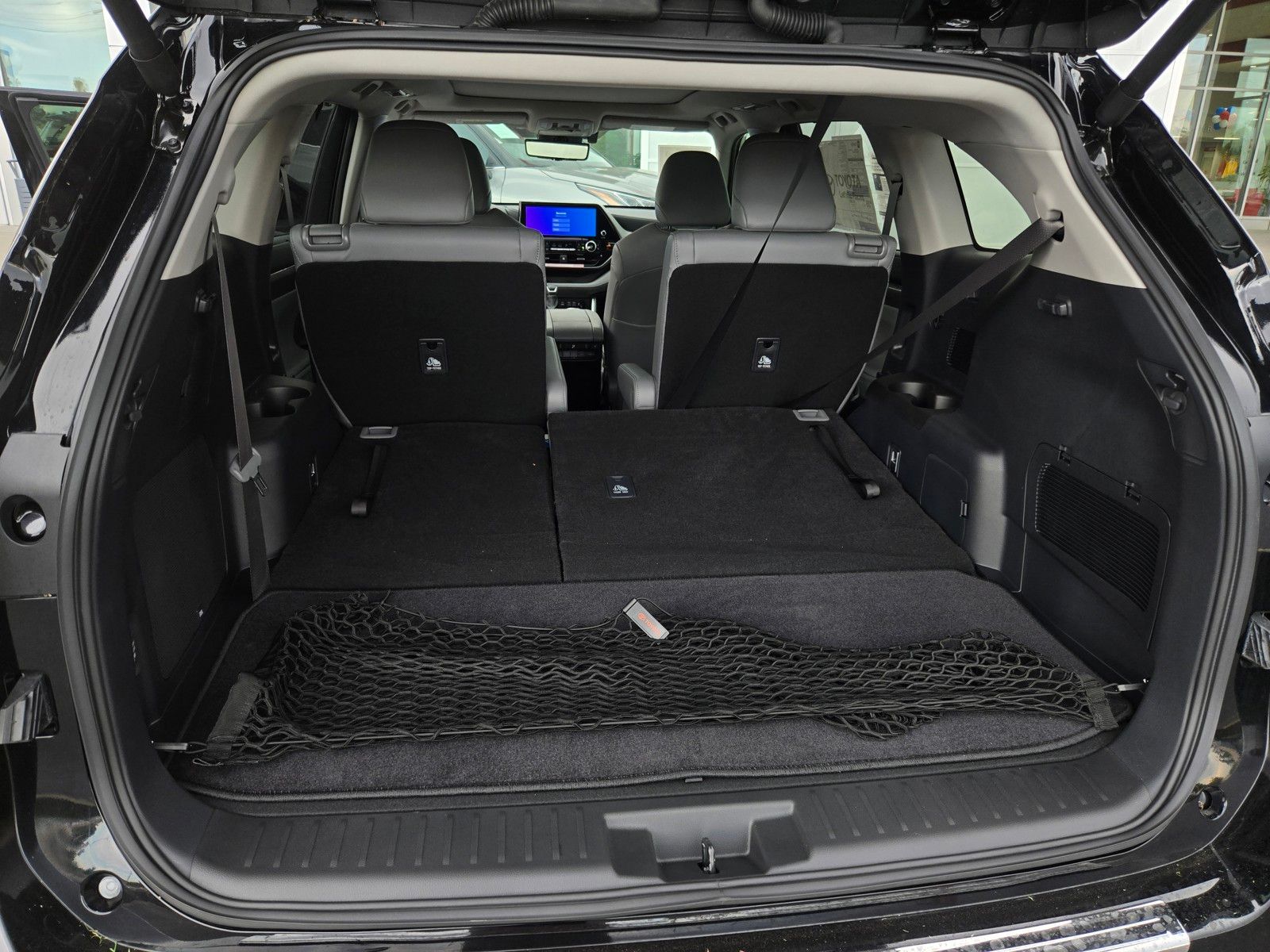 2026 Toyota Highlander Platinum - Photo 27