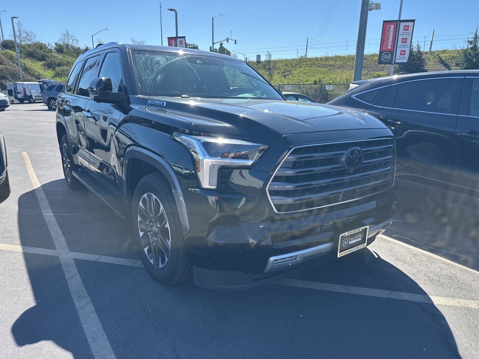 2025 Toyota Sequoia Limited 4WD i-FORCE MAX Hybrid's photo