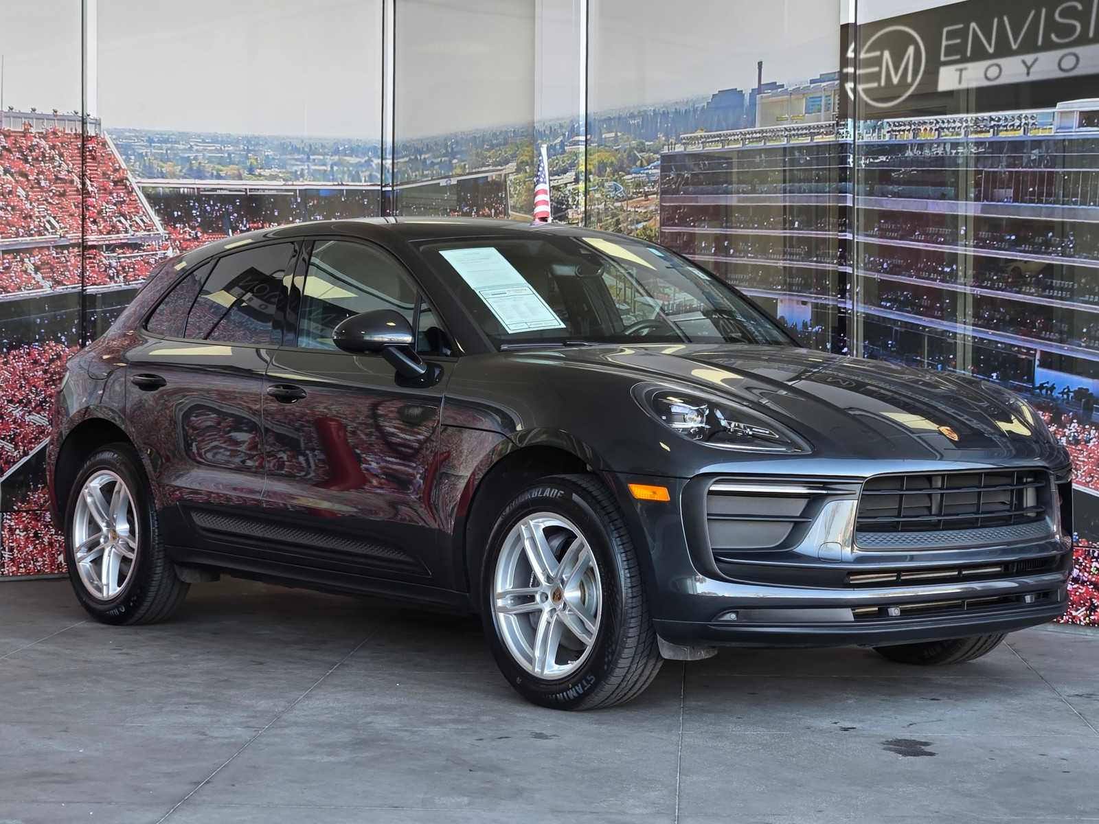 2022 Porsche Macan