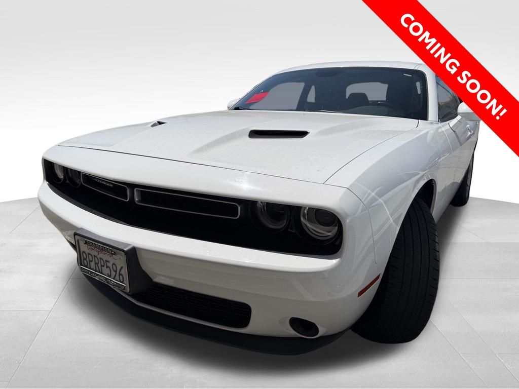 2019 Dodge Challenger SXT Auto's photo