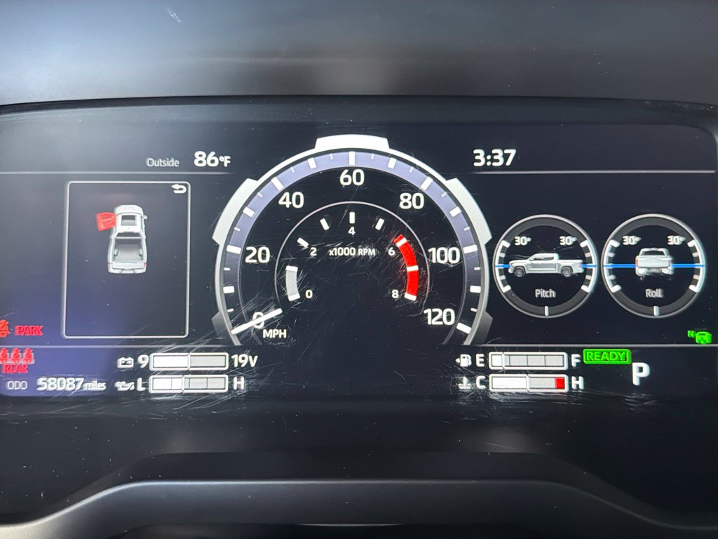 2024 Toyota Tundra Limited - Photo 27