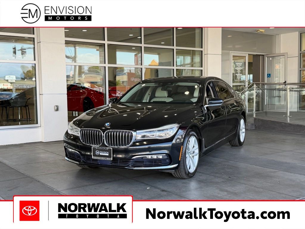 2016 BMW 7 Series 750i's photo