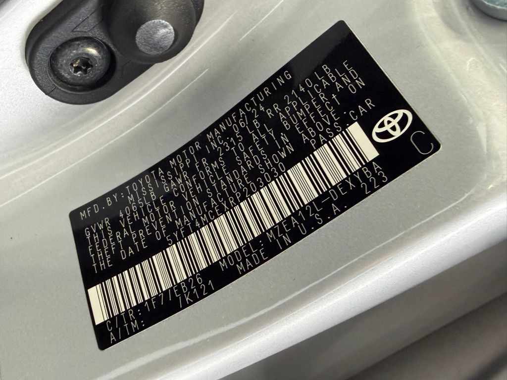 2024 Toyota Corolla XSE - Photo 38