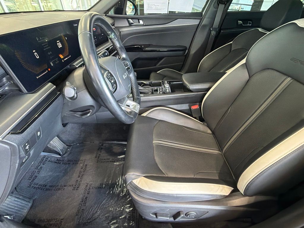 2025 Kia K5 GT-Line - Photo 20