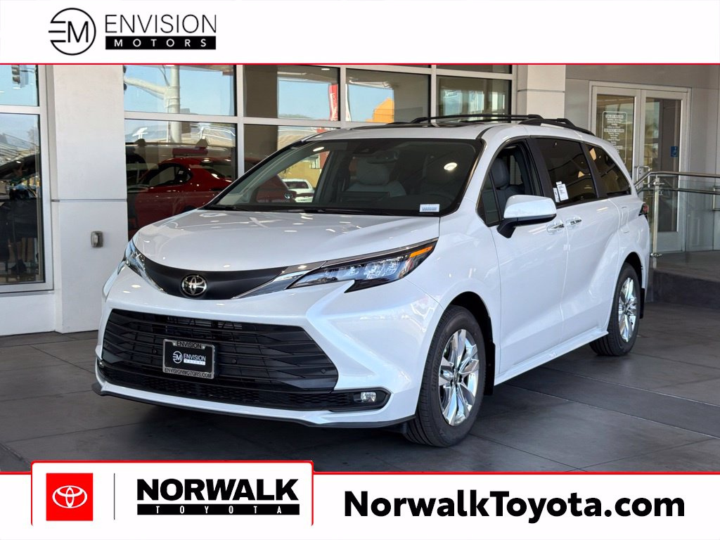 2026 Toyota Sienna XLE 7 PASSENGER