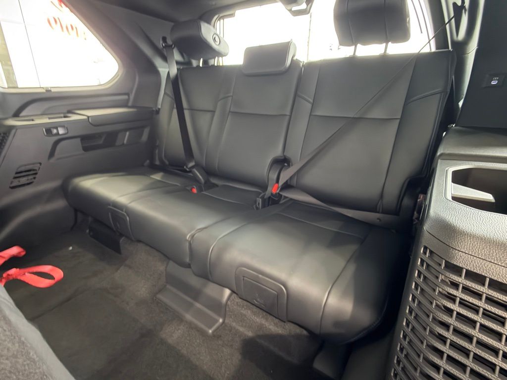 2026 Toyota Sequoia Platinum - Photo 36