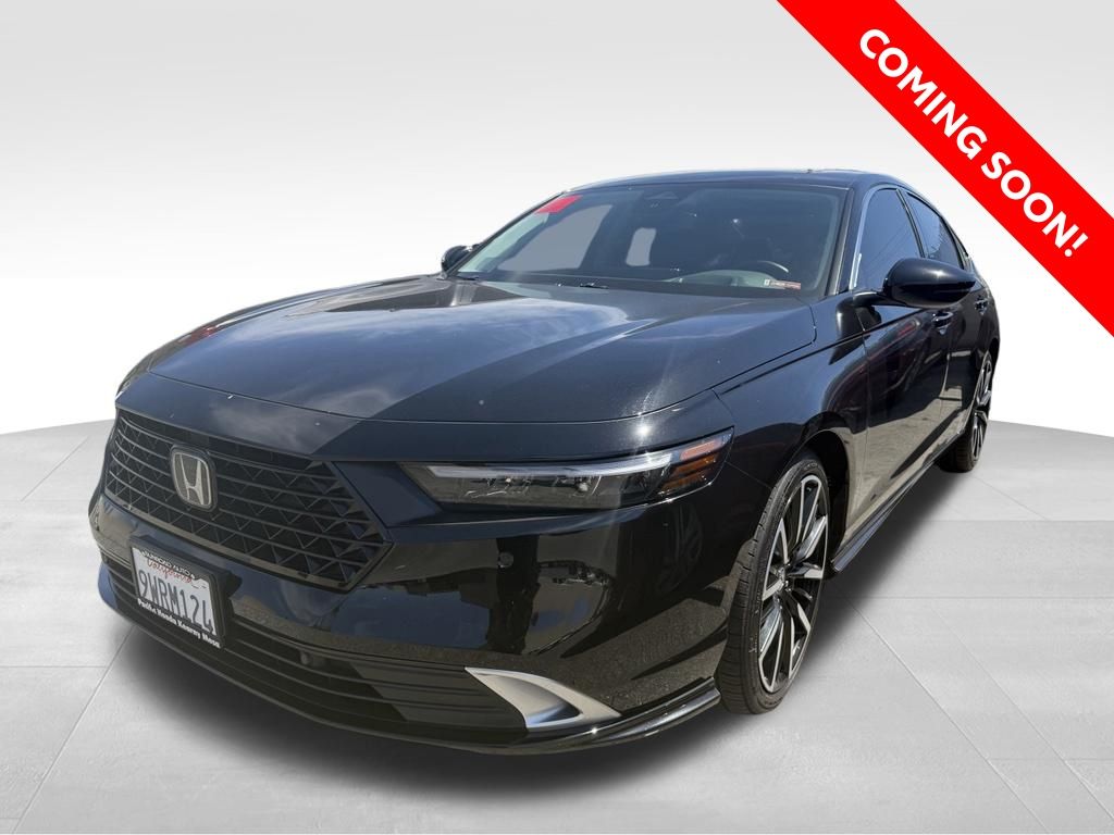2025 Honda Accord Hybrid Touring's photo