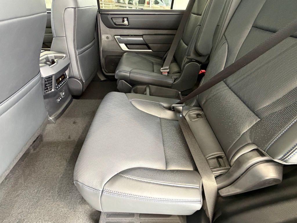 2026 Toyota Sequoia Platinum - Photo 35
