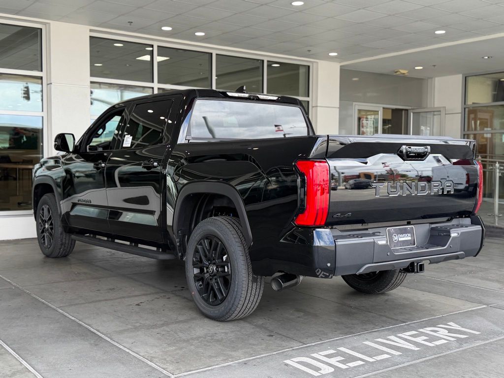 2026 Toyota Tundra Limited - Photo 9
