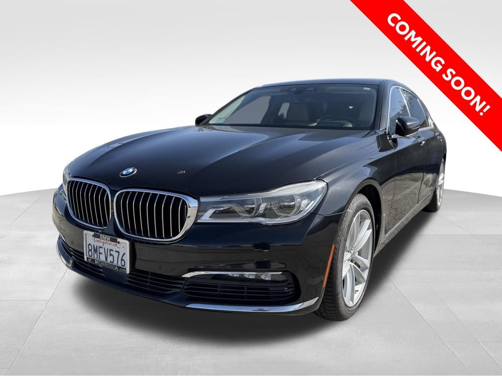 2016 BMW 7 Series 750i's photo