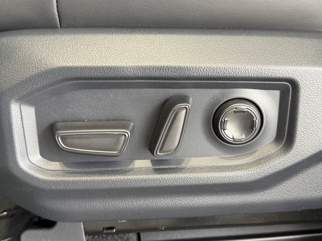 2026 Toyota Sequoia Platinum - Photo 22