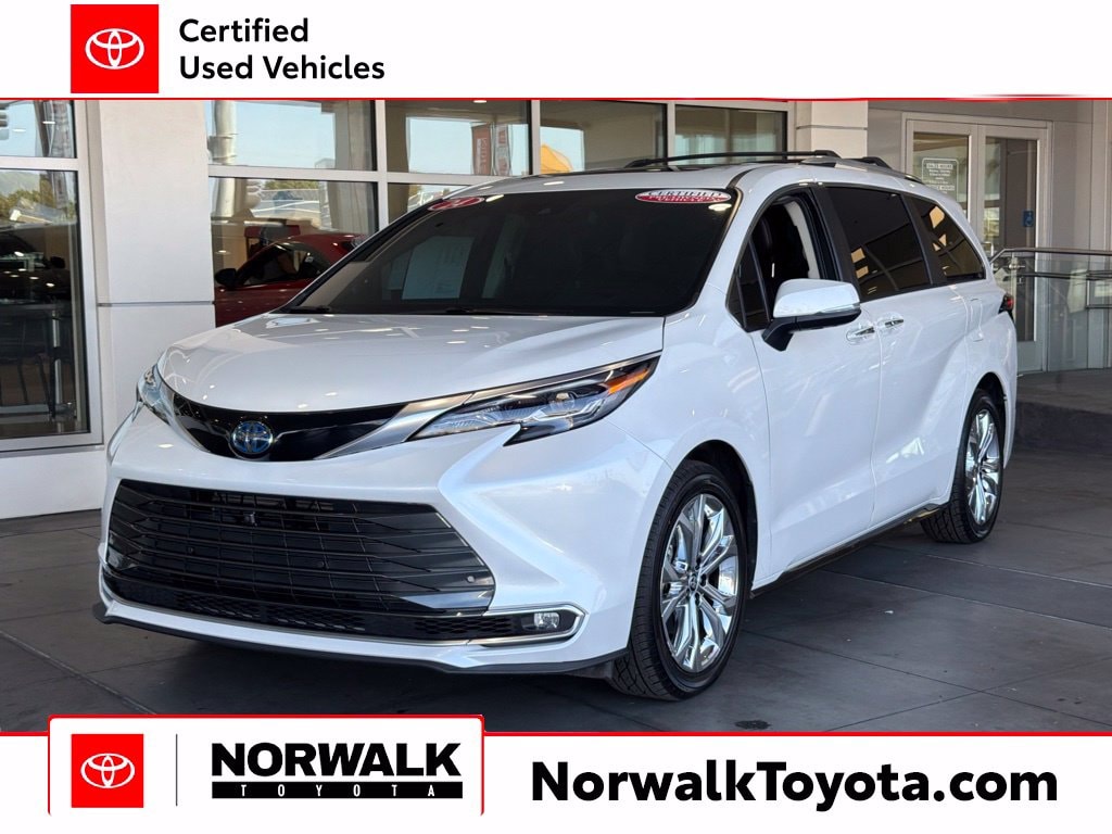 2024 Toyota Sienna Platinum