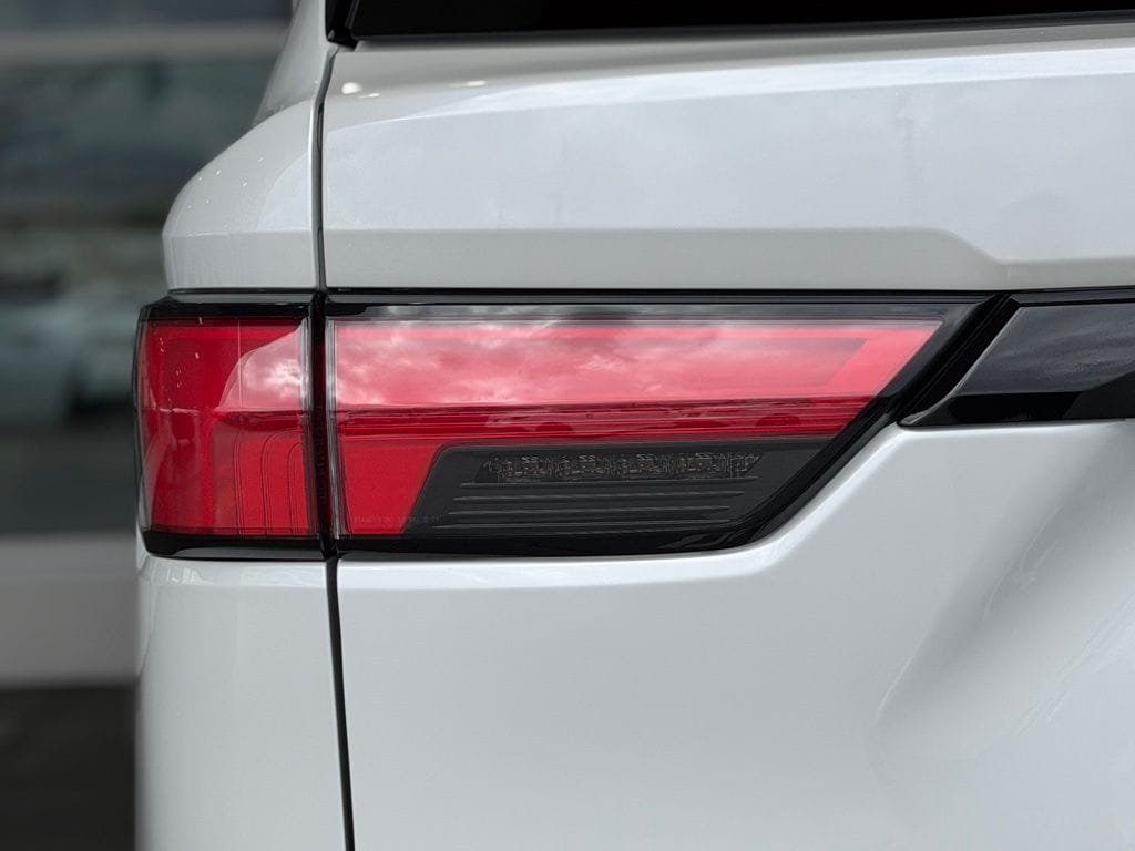 2026 Toyota Sequoia Platinum - Photo 11