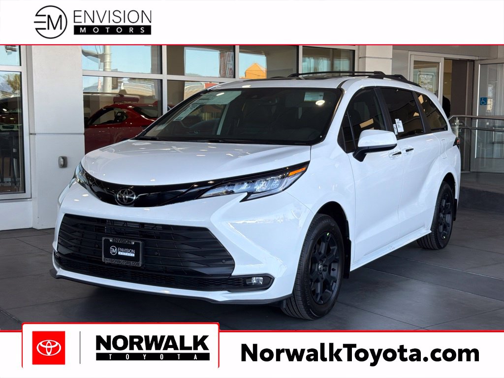 2026 Toyota Sienna Woodland Edition WOODLAND EDITION