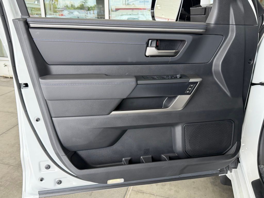 2026 Toyota Sequoia Platinum - Photo 19