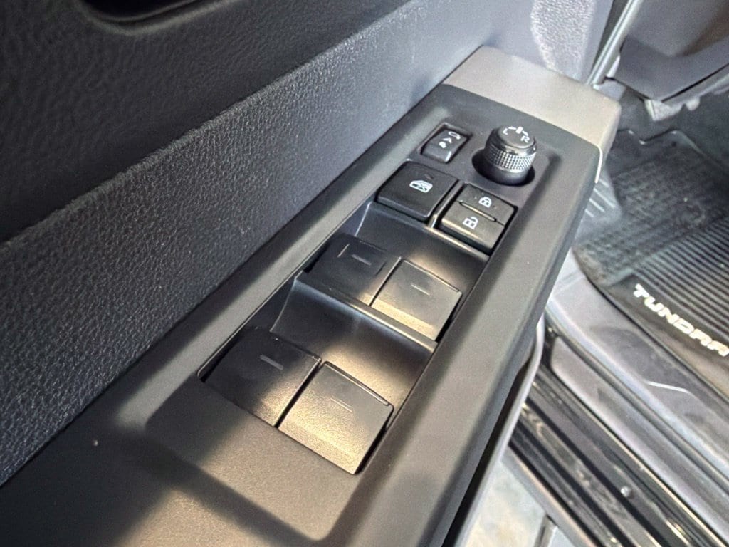 2024 Toyota Tundra Limited - Photo 19