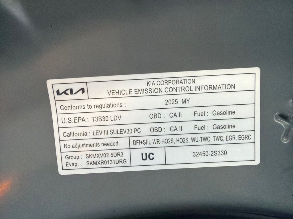 2025 Kia K5 GT-Line - Photo 35