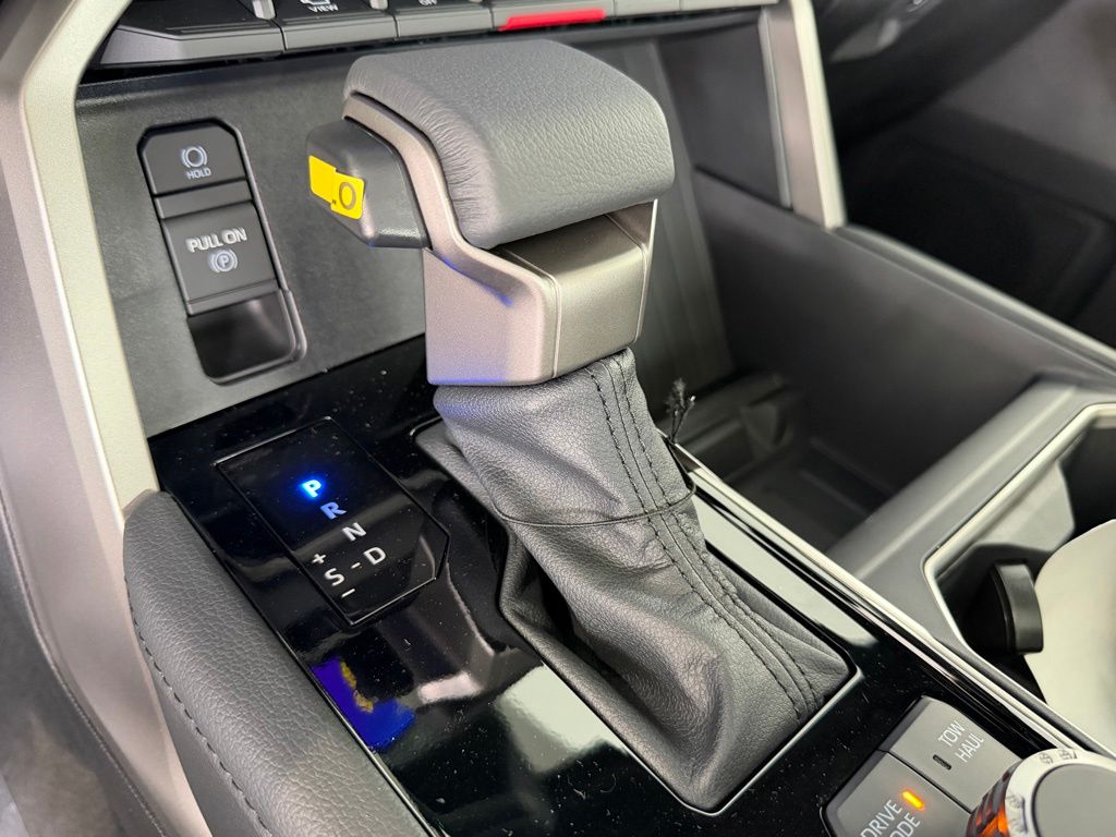 2026 Toyota Tundra Limited - Photo 26