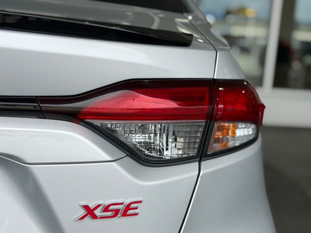2024 Toyota Corolla XSE - Photo 14