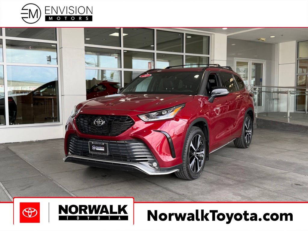 2021 Toyota Highlander XSE 4x2 V6's photo